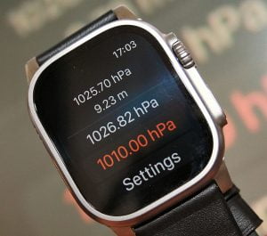 Apple Watch Ultra Barometer app