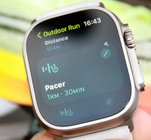 Apple Watch Ultra run pacer
